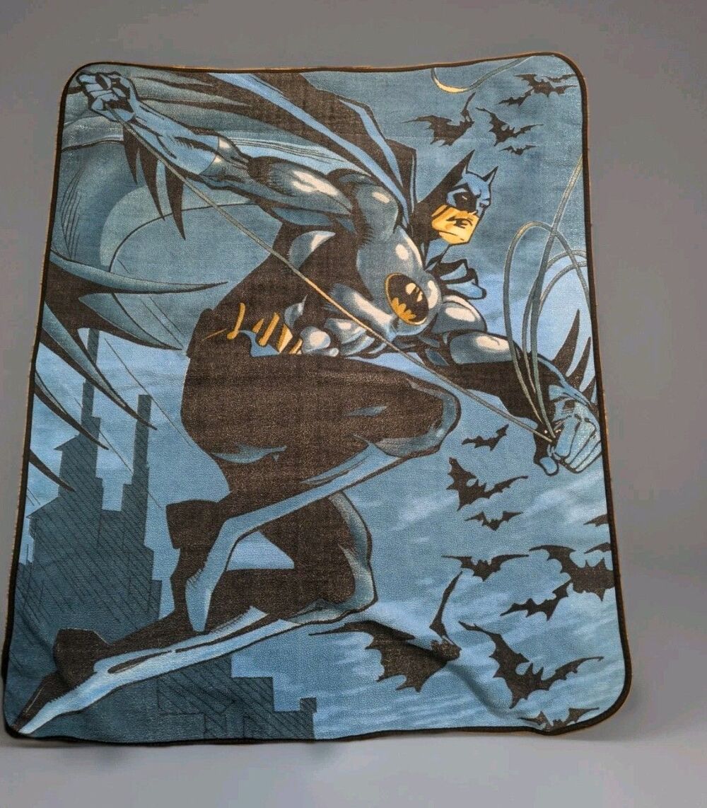 Batman So5 Throw Blanket Northwest Company Grappling Swing Bats Y2K READ RARE